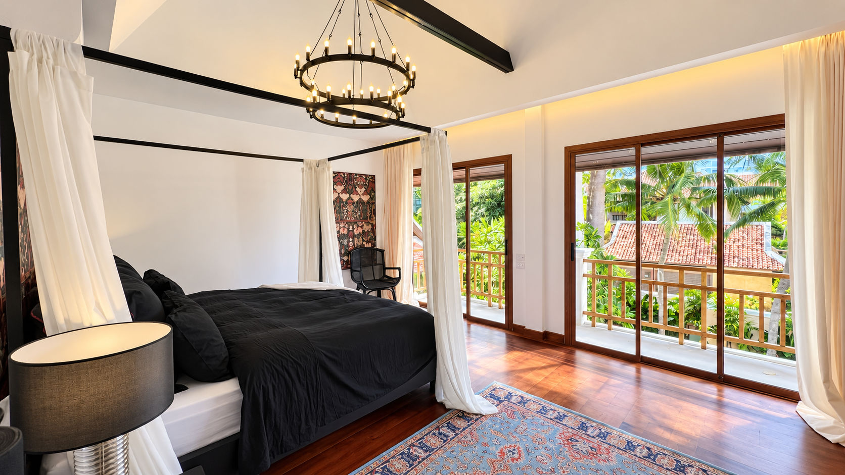 5 Bedroom Renovated Thai-Bali Pool Villa for Sale in Jomtien