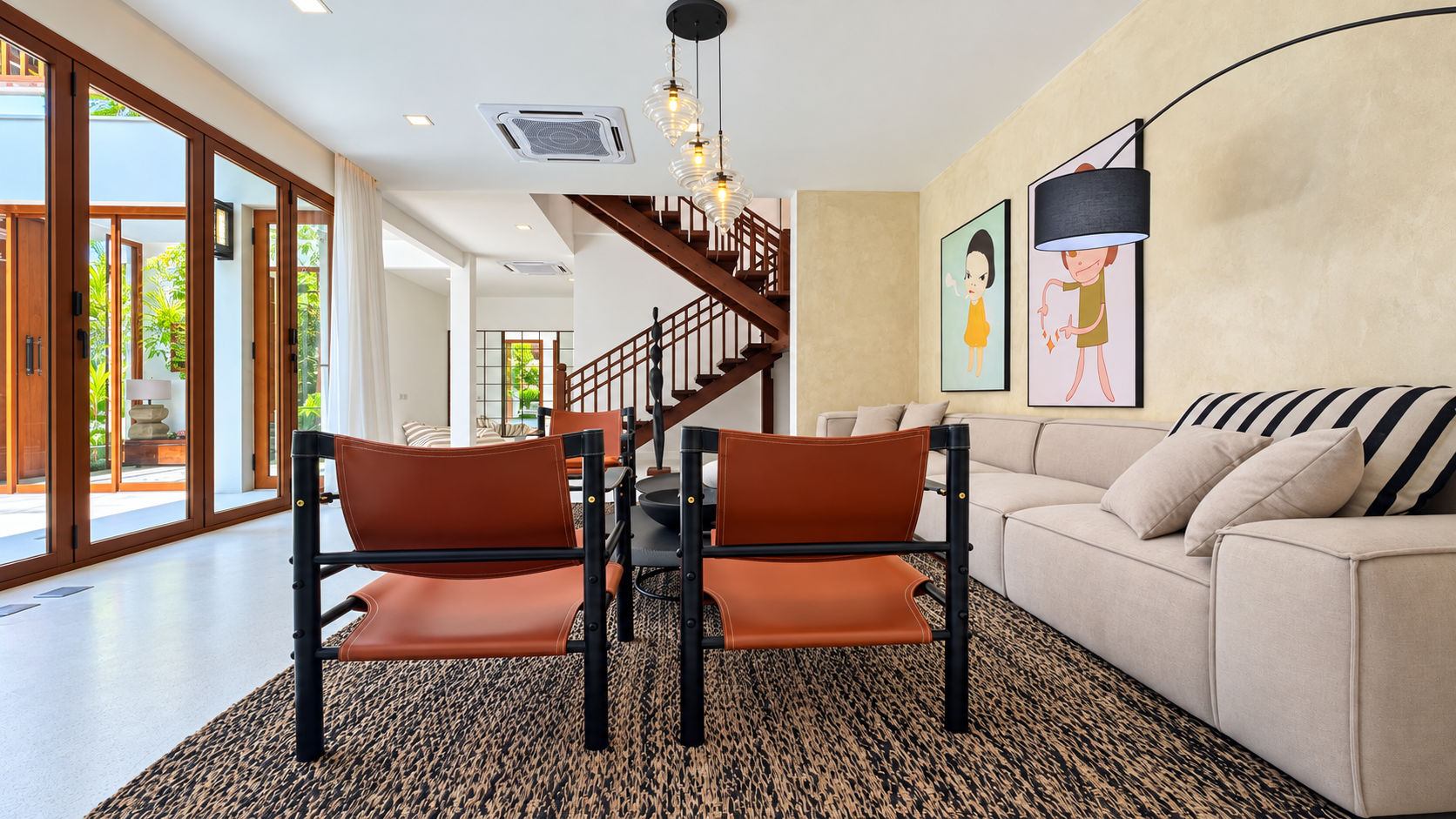 5 Bedroom Renovated Thai-Bali Pool Villa for Sale in Jomtien