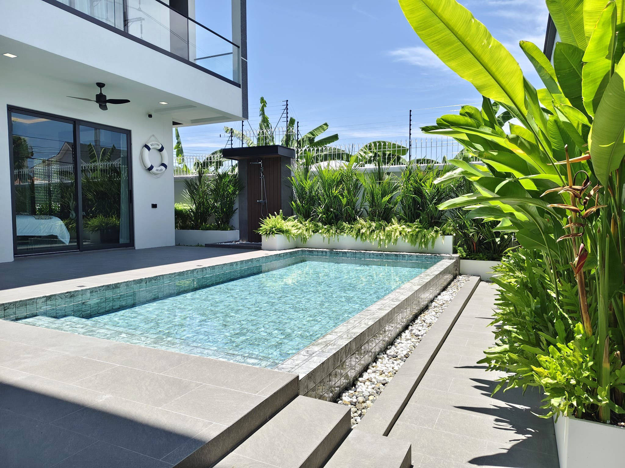 Luxury 6-Bedroom Pool Villa For Sale Near Pattaya City