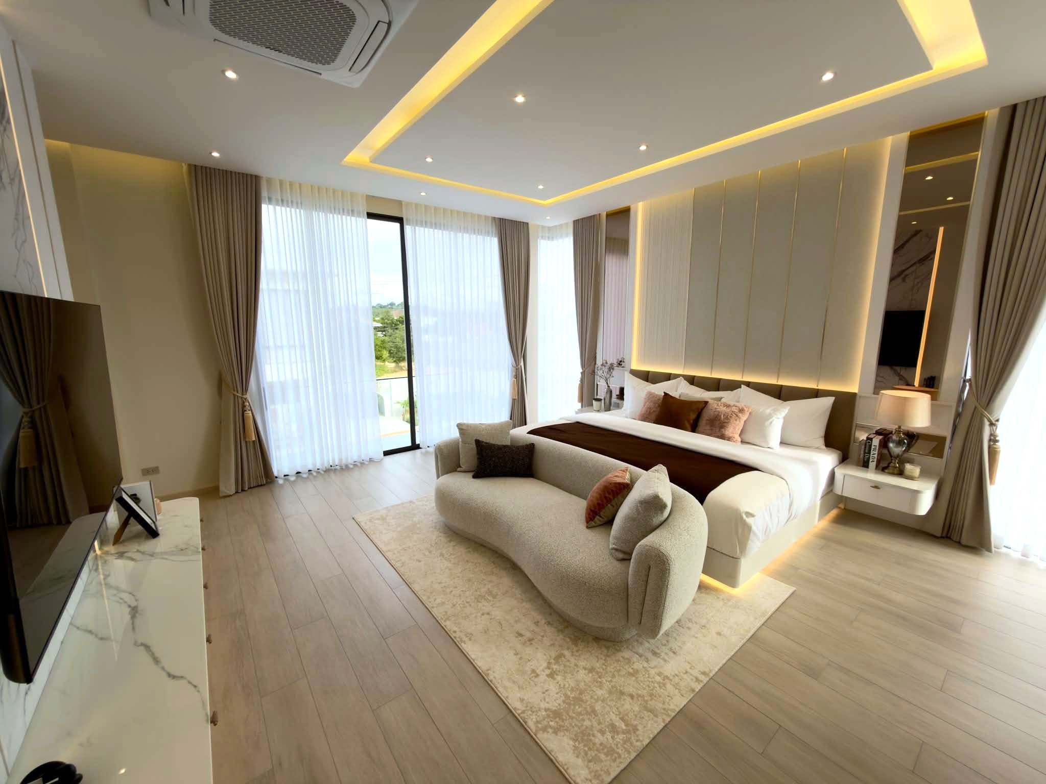 Luxury 5-Bedroom Pool Villa For Sale Off Mabprachan Reservoir, Pattaya