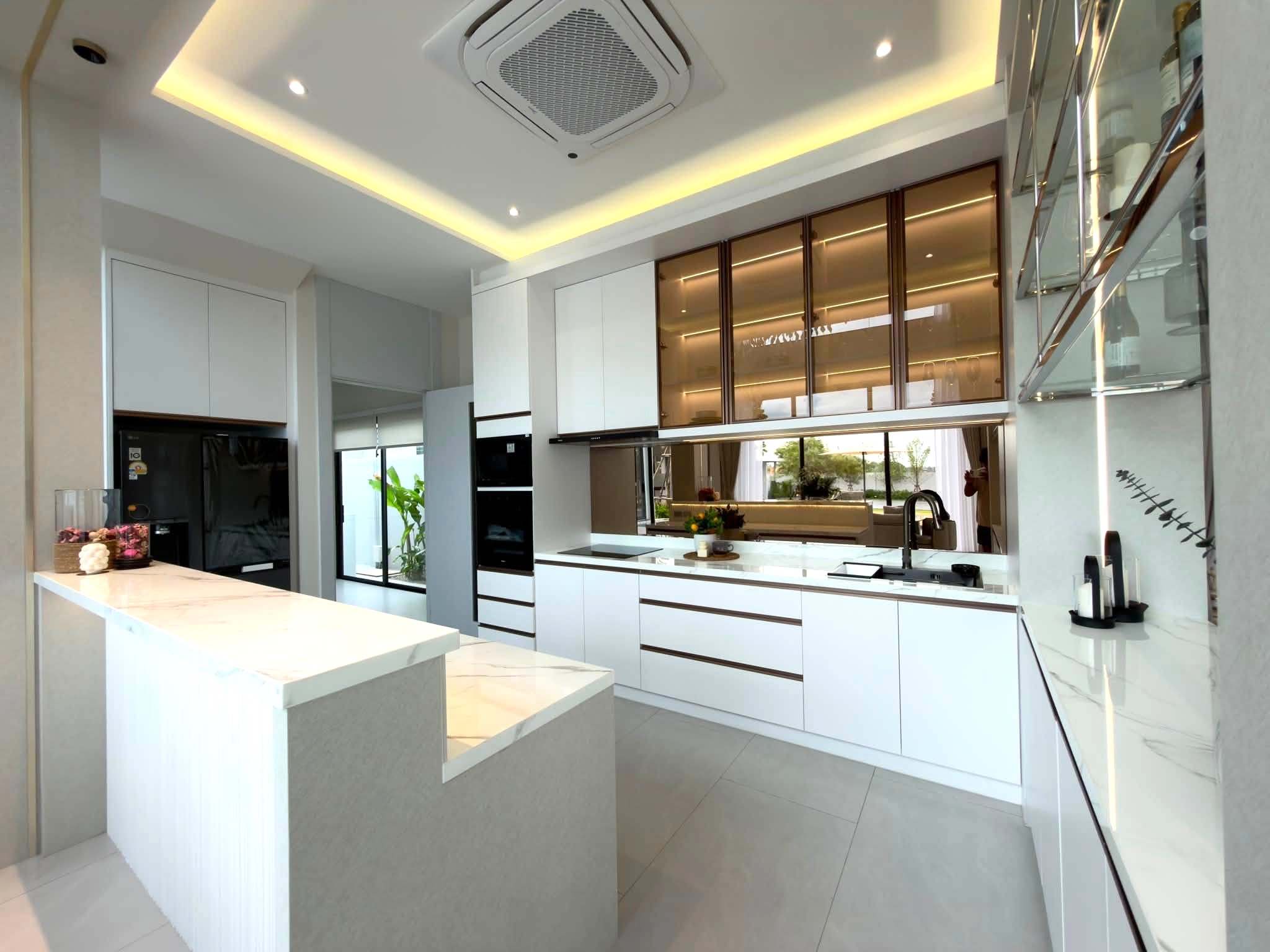Luxury 5-Bedroom Pool Villa For Sale Off Mabprachan Reservoir, Pattaya
