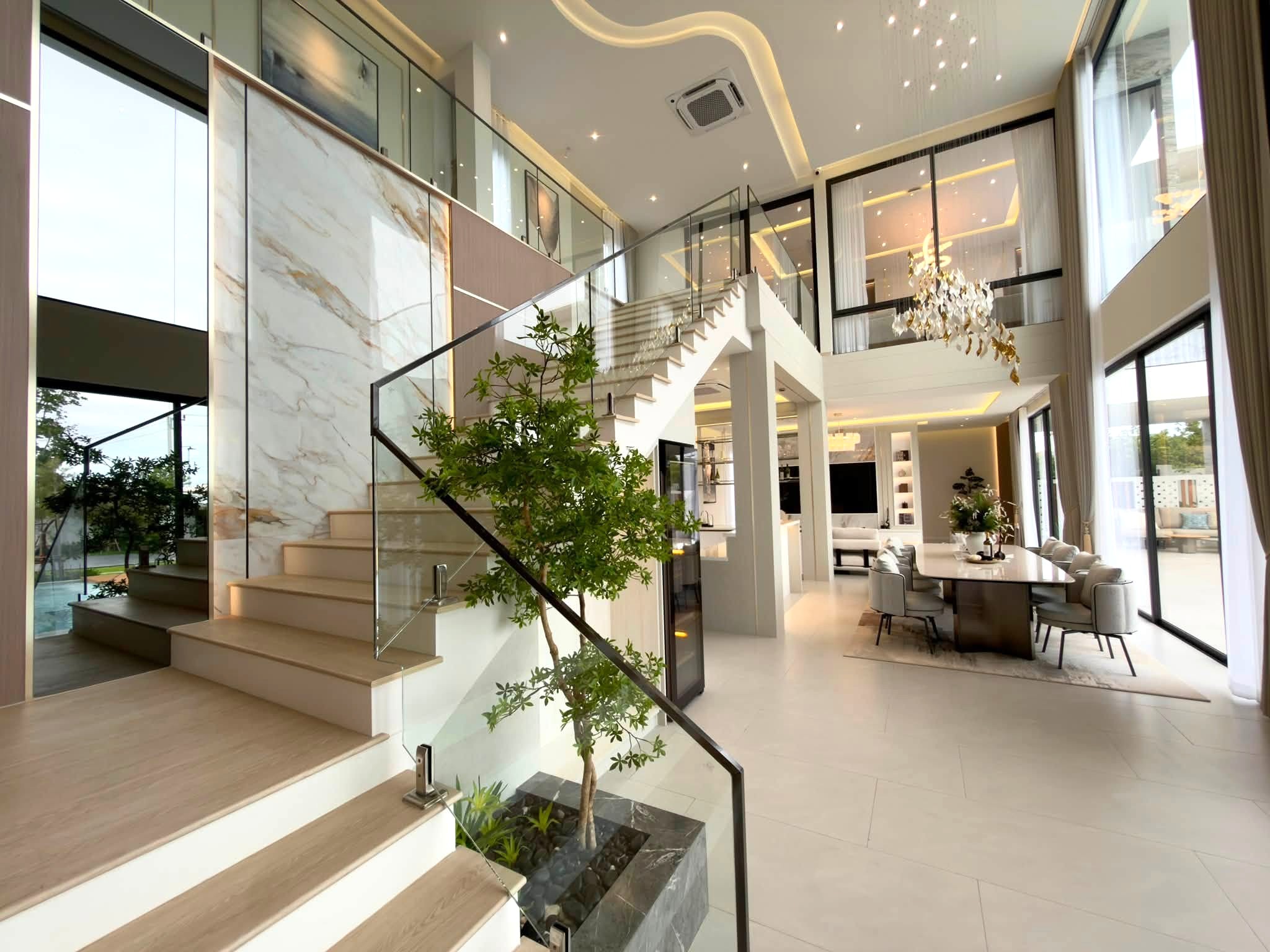 Luxury 5-Bedroom Pool Villa For Sale Off Mabprachan Reservoir, Pattaya