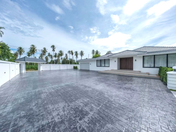 Renovated 5 Bedroom Pool Villa for Sale in Huay Yai – Pattaya